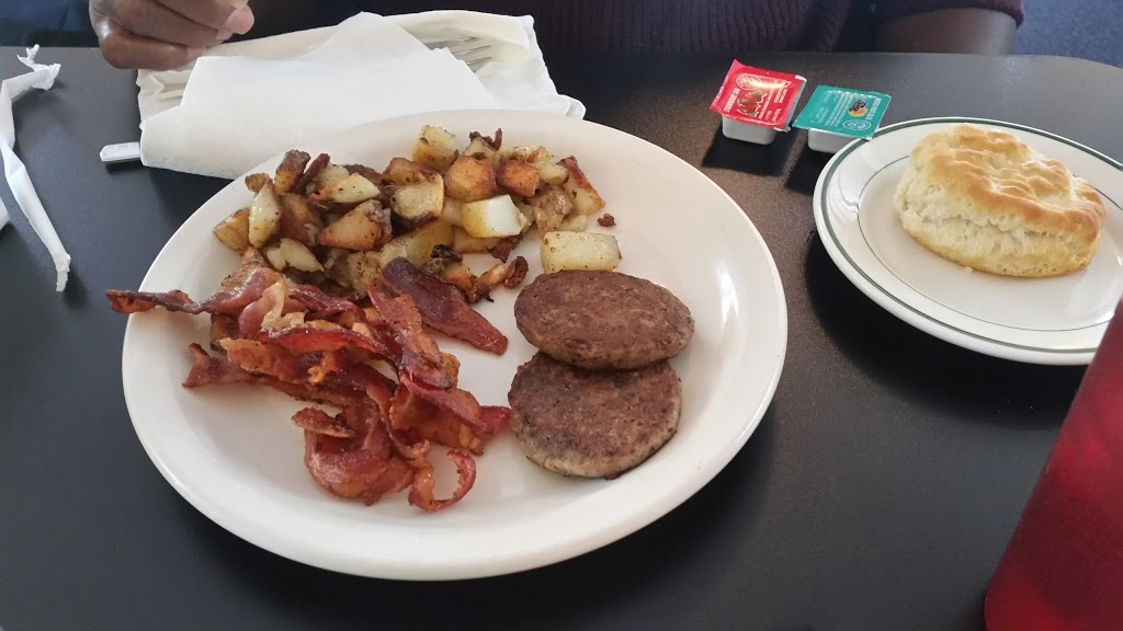 Holland House Restaurant | restaurant | 601 E 68th St, Savannah, GA 31405, USA | 9123523382 OR +1 912-352-3382