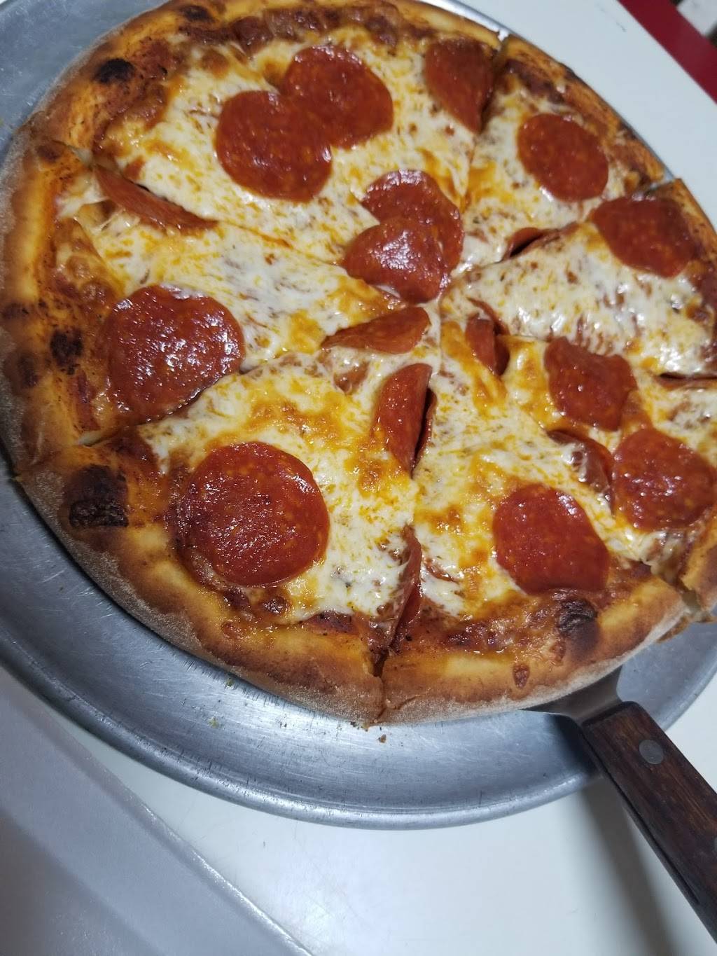 Pizzas Guicho | restaurant | Turquesa 5732, Industrial, 22850 Ensenada, B.C., Mexico | 016461200984 OR +52 646 120 0984