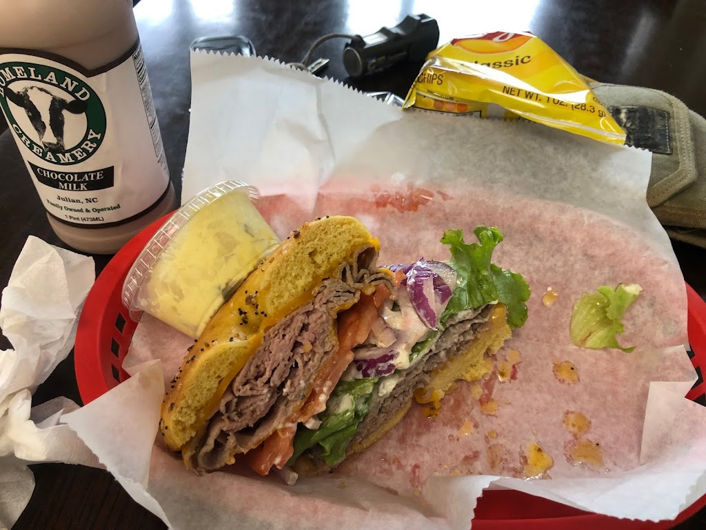 New Garden Bagels | bakery | 1577 New Garden Rd, Greensboro, NC 27410, USA | 3367630380 OR +1 336-763-0380