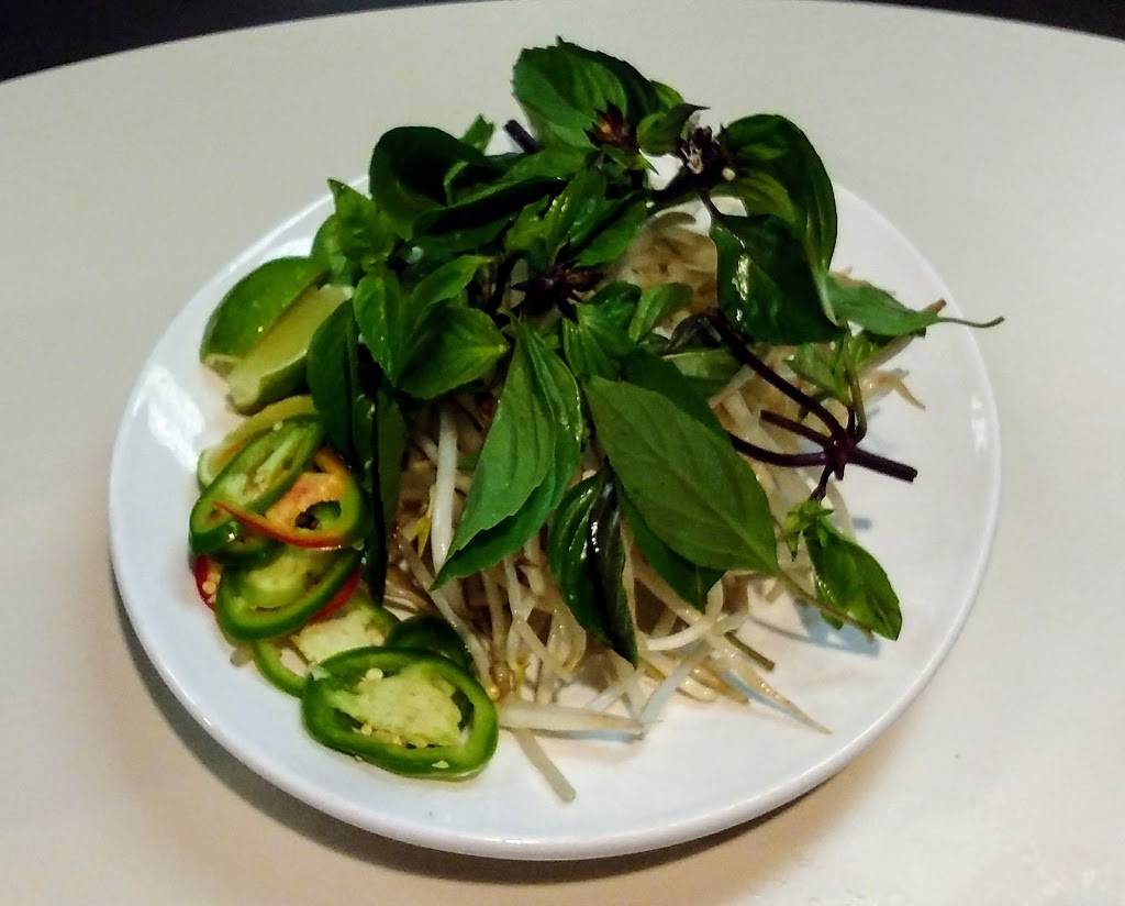 Pho Leo | restaurant | 1734 E Main St, Mesa, AZ 85203, USA | 4804104971 OR +1 480-410-4971