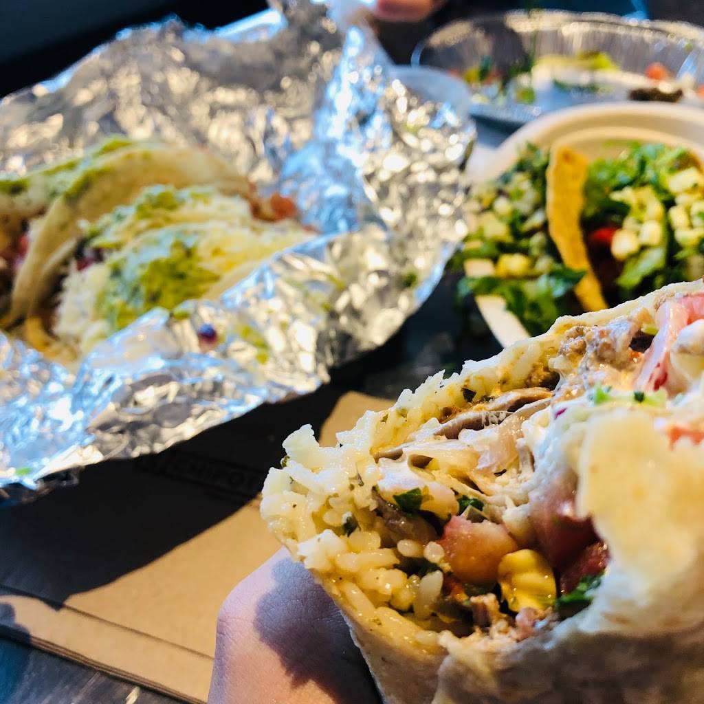Chipotle Mexican Grill | restaurant | 1643 Niagara Falls Blvd, Amherst, NY 14228, USA | 7168361039 OR +1 716-836-1039
