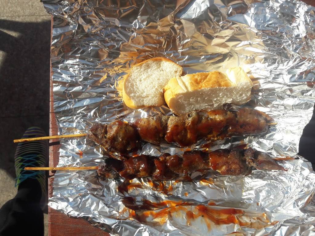 Papis Pinchos | restaurant | 133 W Orange St, Groveland, FL 34736, USA | 3525578033 OR +1 352-557-8033