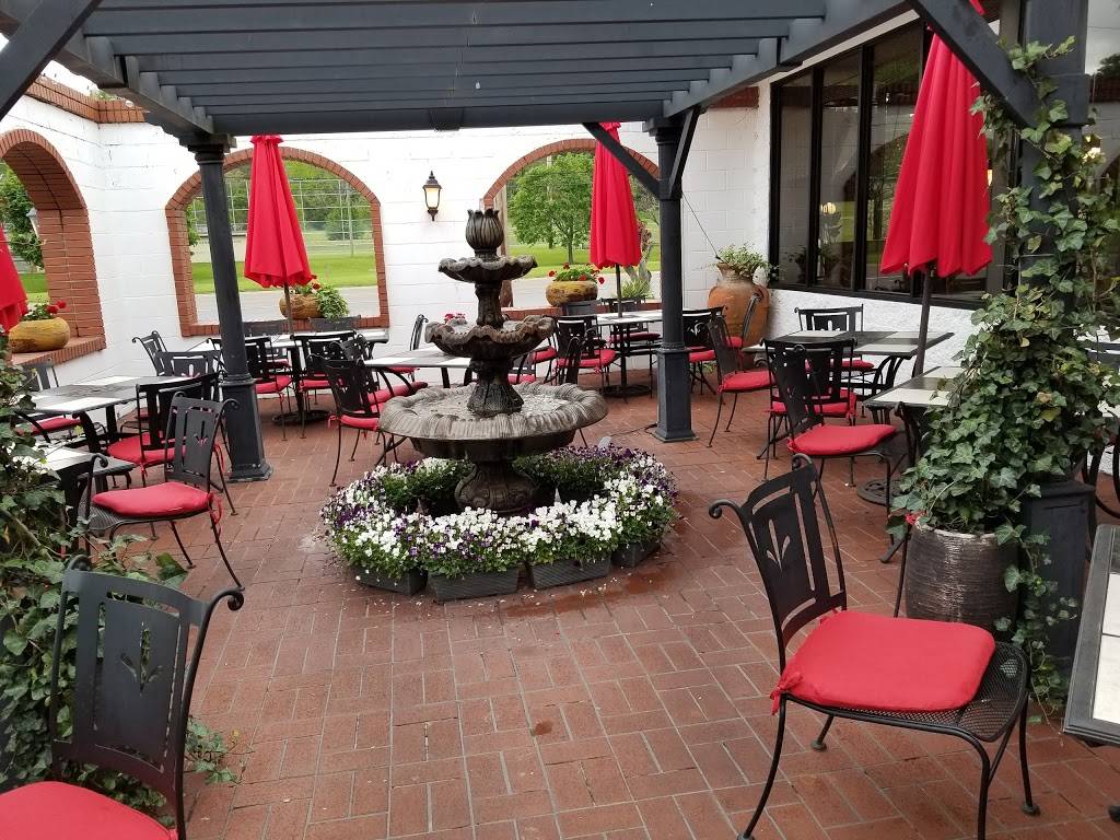 The Mad Greek Restaurant | restaurant | 2419 Volunteer Pkwy, Bristol, TN 37620, USA | 4239684848 OR +1 423-968-4848