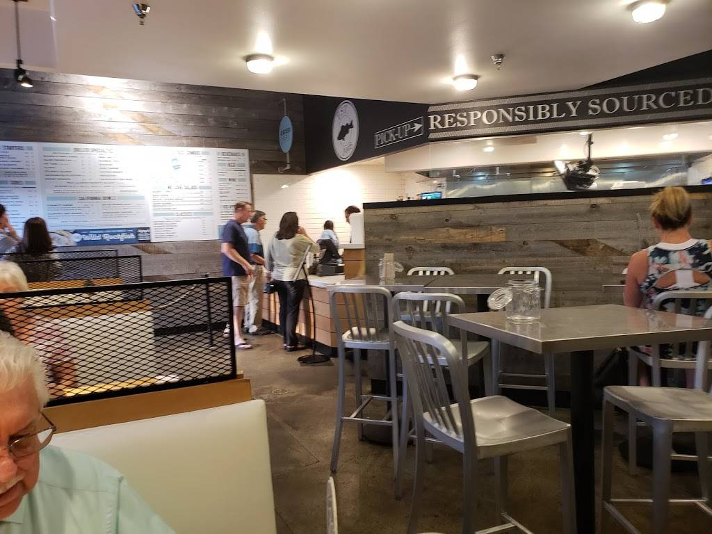 California Fish Grill | restaurant | 5675 E La Palma Ave, Anaheim, CA 92807, USA | 7147775710 OR +1 714-777-5710