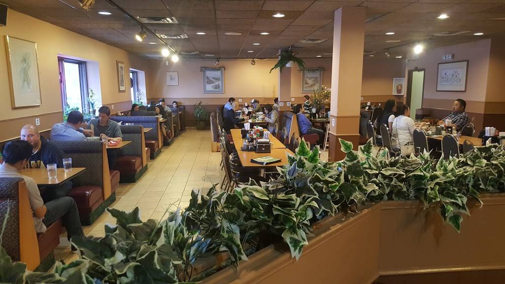 Mirage Bar & Grill | restaurant | 400 Old Hwy 8 NW, New Brighton, MN 55112, USA | 6516339480 OR +1 651-633-9480