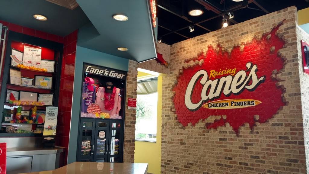 Raising Canes Chicken Fingers | meal takeaway | 1335 S Union St, Opelousas, LA 70570, USA | 3379480866 OR +1 337-948-0866