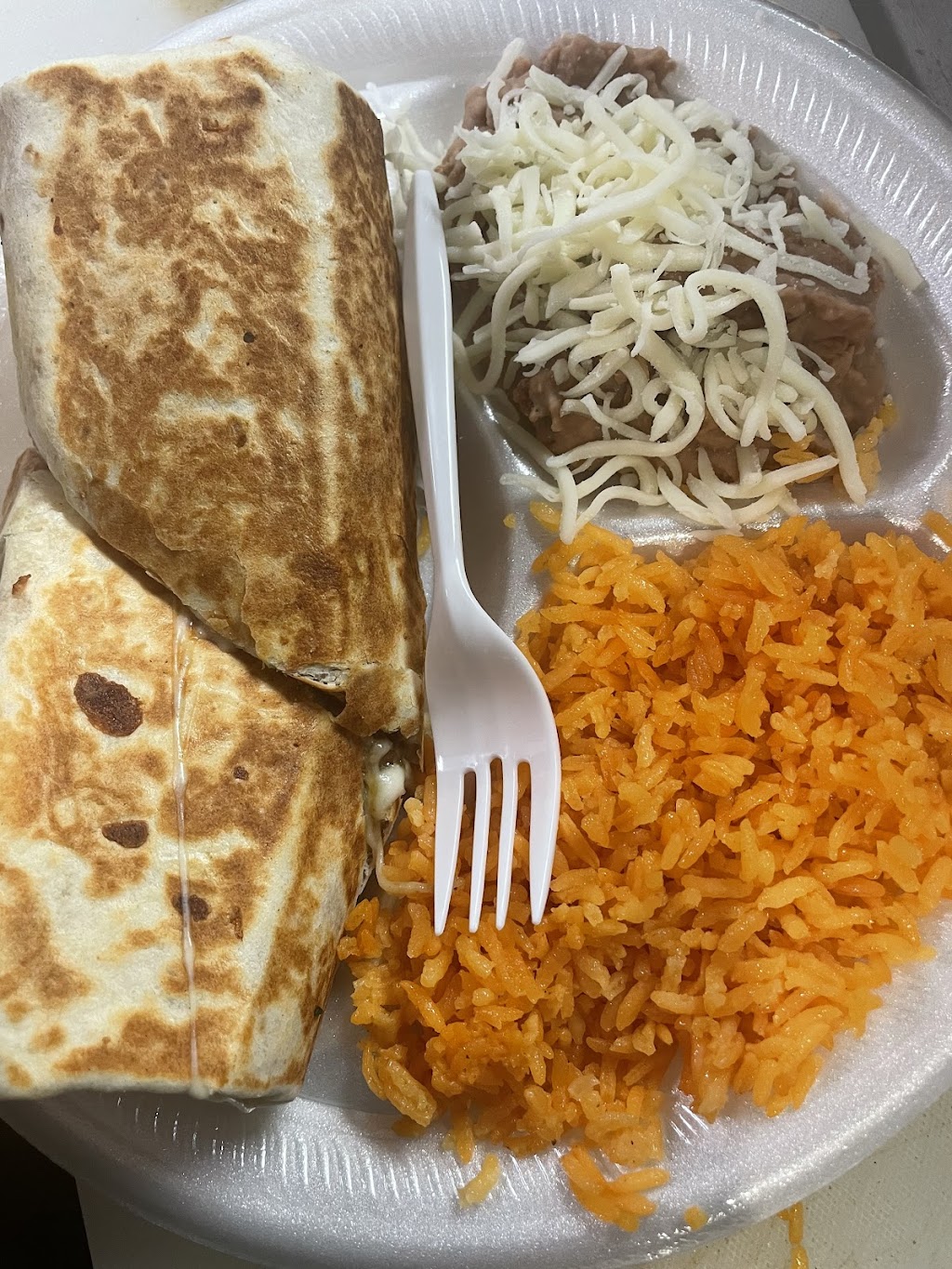 La Casita de Los Antojos | restaurant | 907 W Jefferson St, Joliet, IL 60435, USA | 8156302845 OR +1 815-630-2845