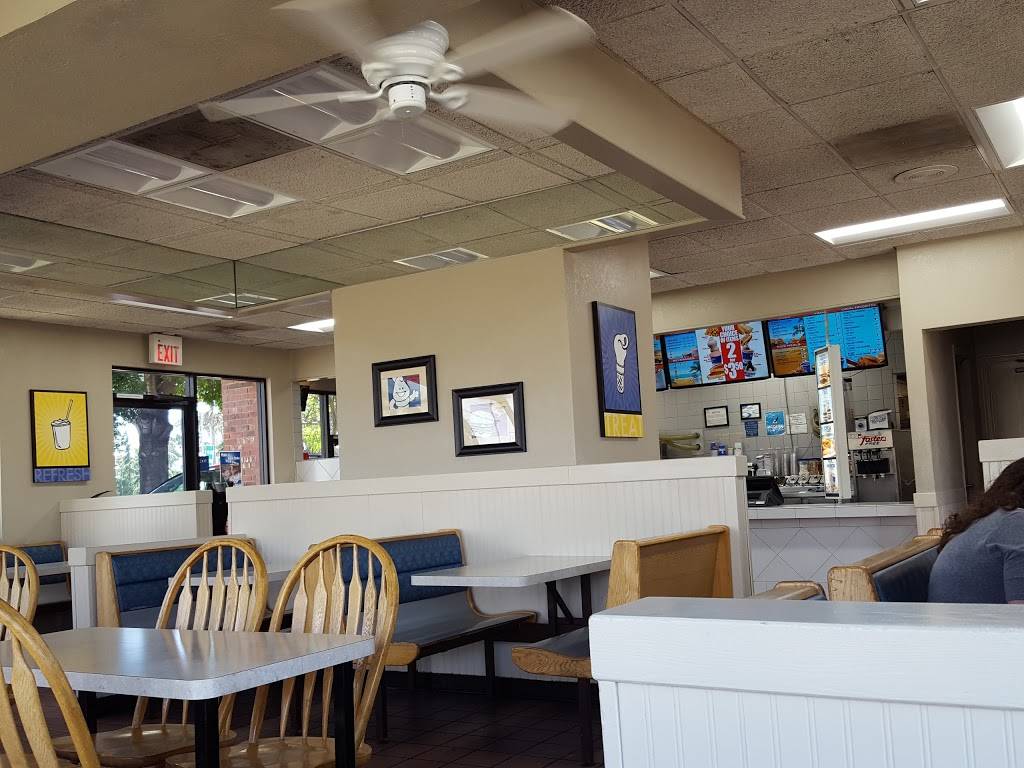 Fosters Freeze | restaurant | 4111 W Swift Ave, Fresno, CA 93722, USA | 5592719575 OR +1 559-271-9575