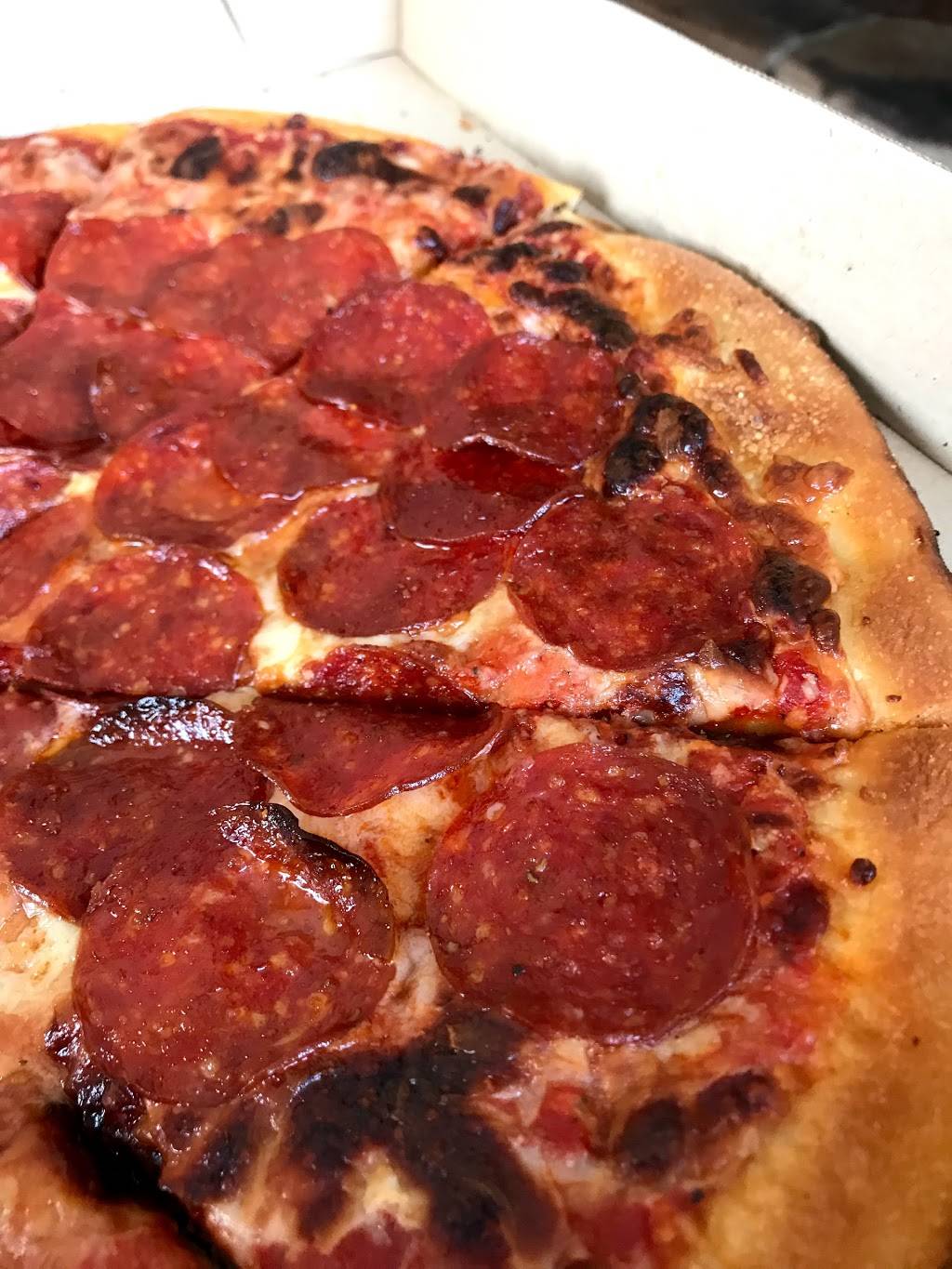 Little Caesars Pizza | meal takeaway | 30820 Southfield Rd, Southfield, MI 48076, USA | 2486446822 OR +1 248-644-6822