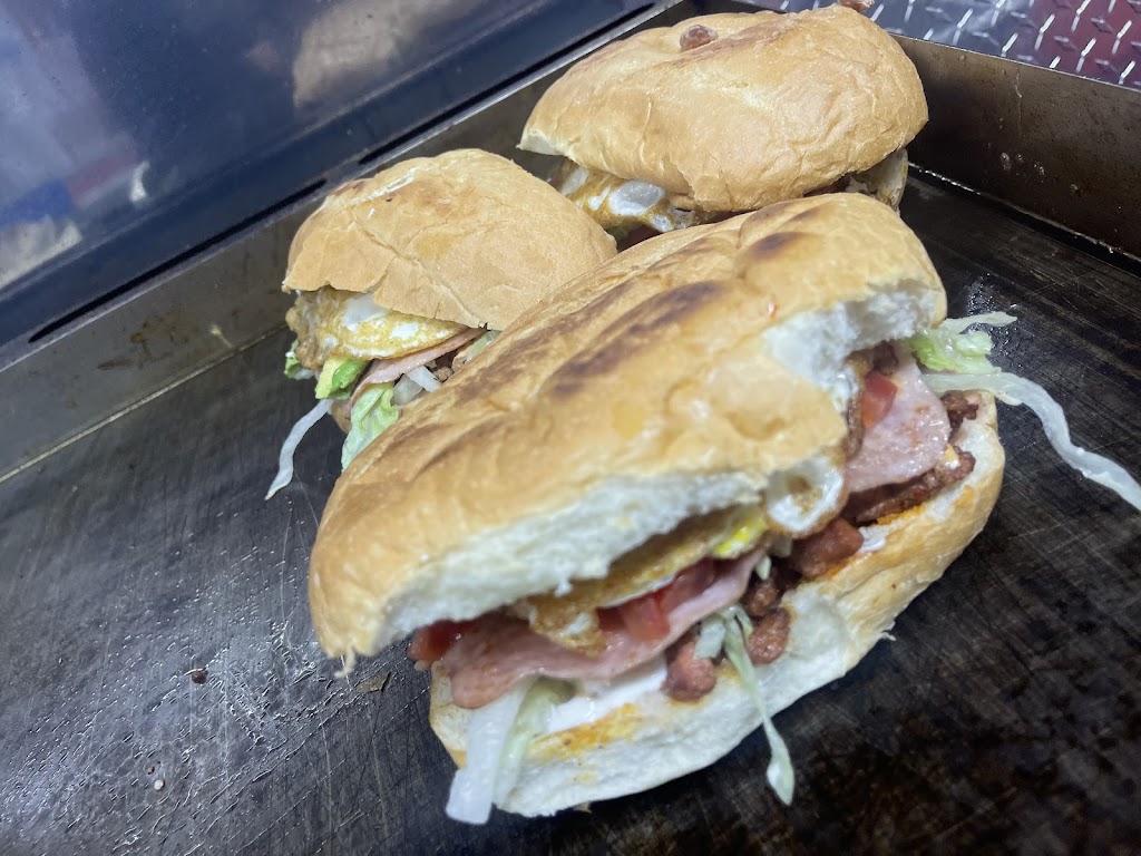 Taqueria Los Chokis | restaurant | 9433 Parkfield Dr, Austin, TX 78758, USA | 5126213451 OR +1 512-621-3451