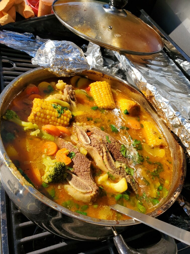 Charos Kitchen | restaurant | 319 Rushmore Ave N, Lehigh Acres, FL 33936, USA | 7863790330 OR +1 786-379-0330