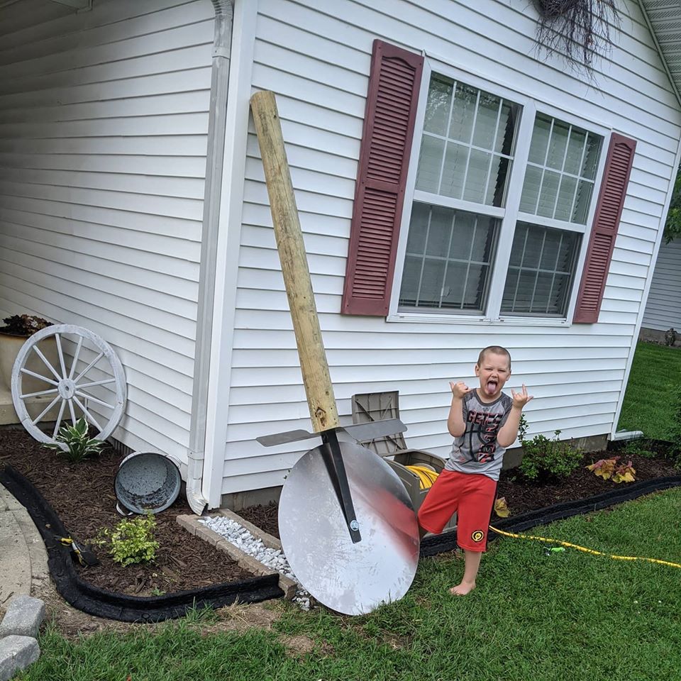 "Worlds Largest" Pizza Slicer | restaurant | 904 N Rte 49, Casey, IL 62420, USA | 2179322220 OR +1 217-932-2220