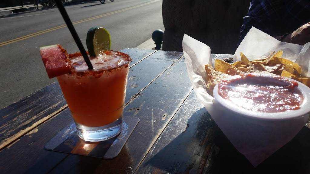 DosToros | restaurant | 221 Main St, Huntington Beach, CA 92648, USA | 7145363194 OR +1 714-536-3194