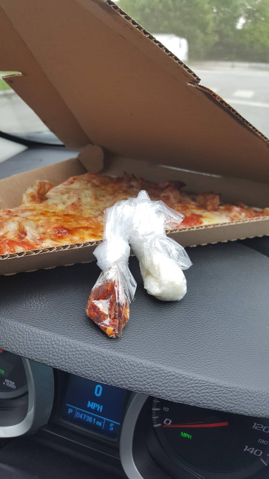 De Arcos Pizza | restaurant | 3257, 2832 E 87th St, Chicago, IL 60617, USA | 7737310300 OR +1 773-731-0300