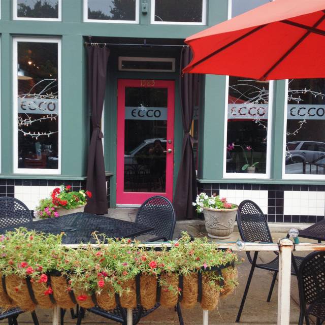 Ecco on Overton Park | restaurant | 1585 Overton Park Ave, Memphis, TN 38112, USA | 9014108200 OR +1 901-410-8200