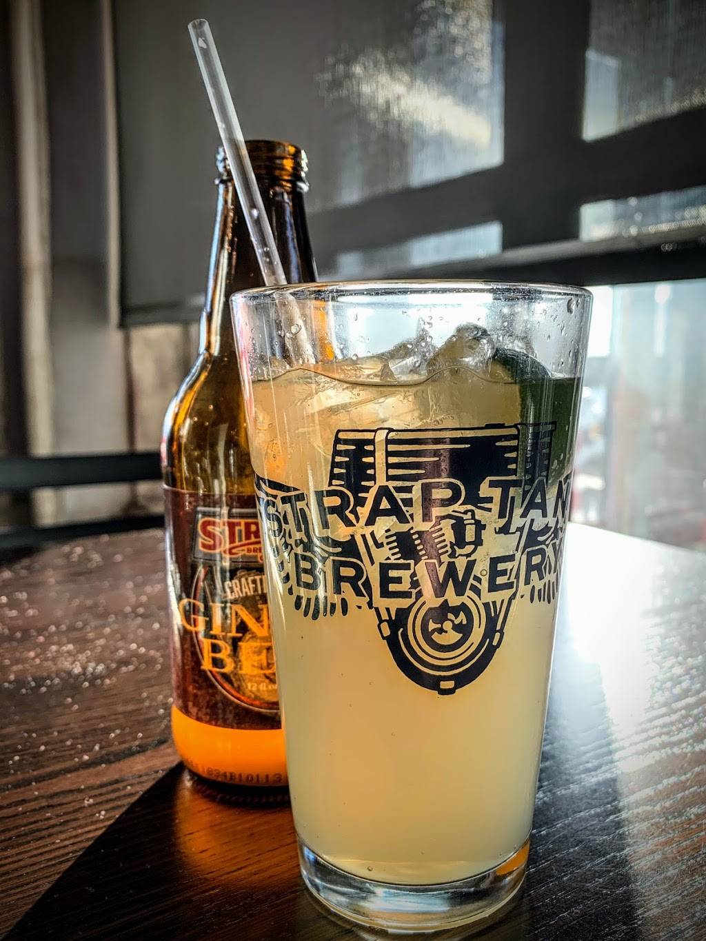 Strap Tank Brewery | restaurant | 3661 N Outlet Pkwy, Lehi, UT 84043, USA | 3853528194 OR +1 385-352-8194