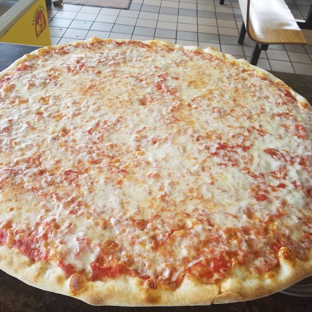 Carmine & Rays Pizza | restaurant | 284 Closter Dock Rd, Closter, NJ 07624, USA | 2017685390 OR +1 201-768-5390