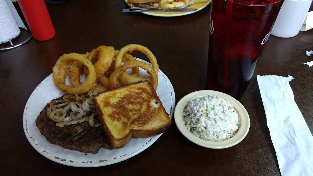 Diner | restaurant | 273 N Pleasant St, Decaturville, TN 38329, USA | 7318524136 OR +1 731-852-4136