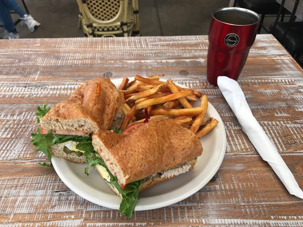 St. Tropez Bistro | restaurant | 7150 Avenida Encinas, Carlsbad, CA 92011, USA | 7606026203 OR +1 760-602-6203