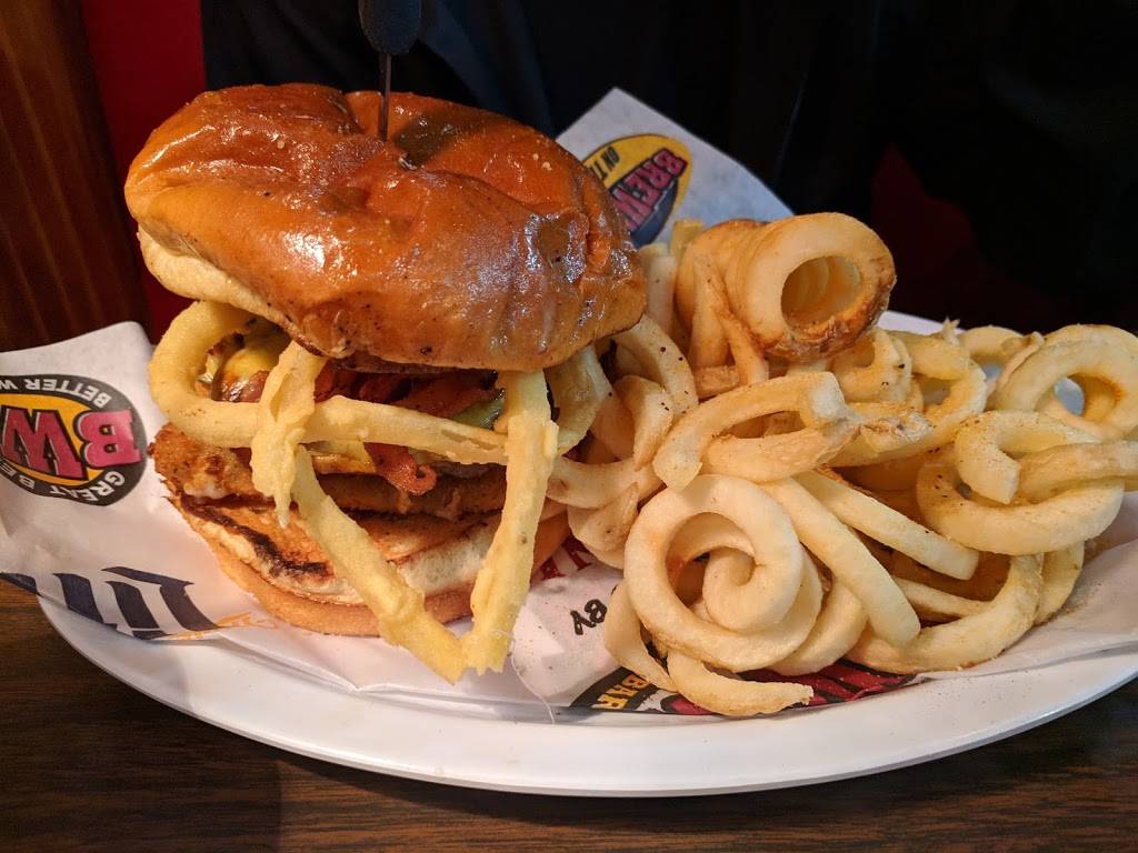 BreWingZ Restaurant and Bar | restaurant | 9717 Farm to Market 1960 Bypass Rd W, Humble, TX 77338, USA | 2815407556 OR +1 281-540-7556