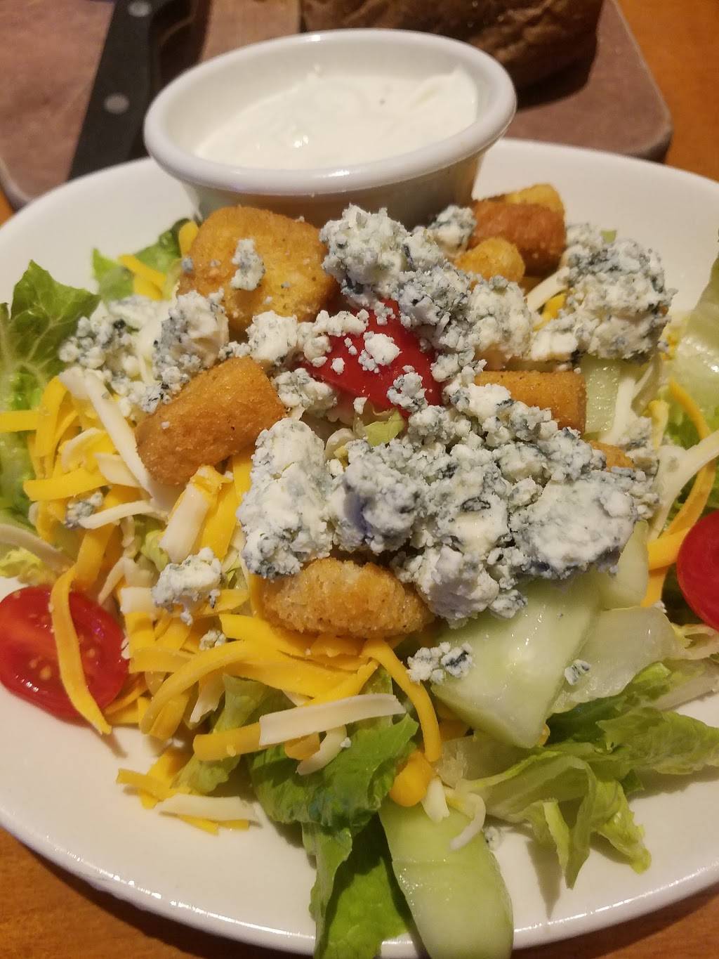 Outback Steakhouse | restaurant | 813 Airport Fwy, Hurst, TX 76053, USA | 8172850004 OR +1 817-285-0004