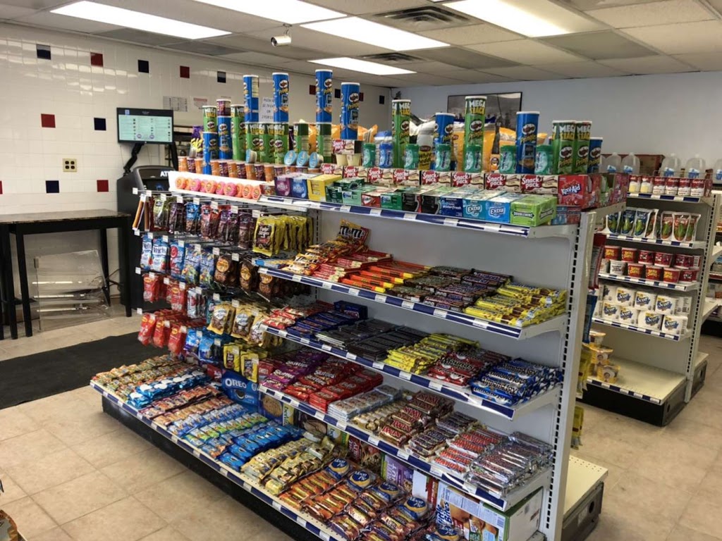 Gulf Gas Station | restaurant | 330 N Main St, Seneca, IL 61360, USA | 8157696000 OR +1 815-769-6000