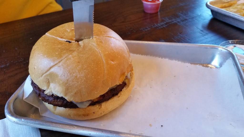 Serial Grillers | restaurant | 7585 S Houghton Rd, Tucson, AZ 85747, USA | 5205747878 OR +1 520-574-7878