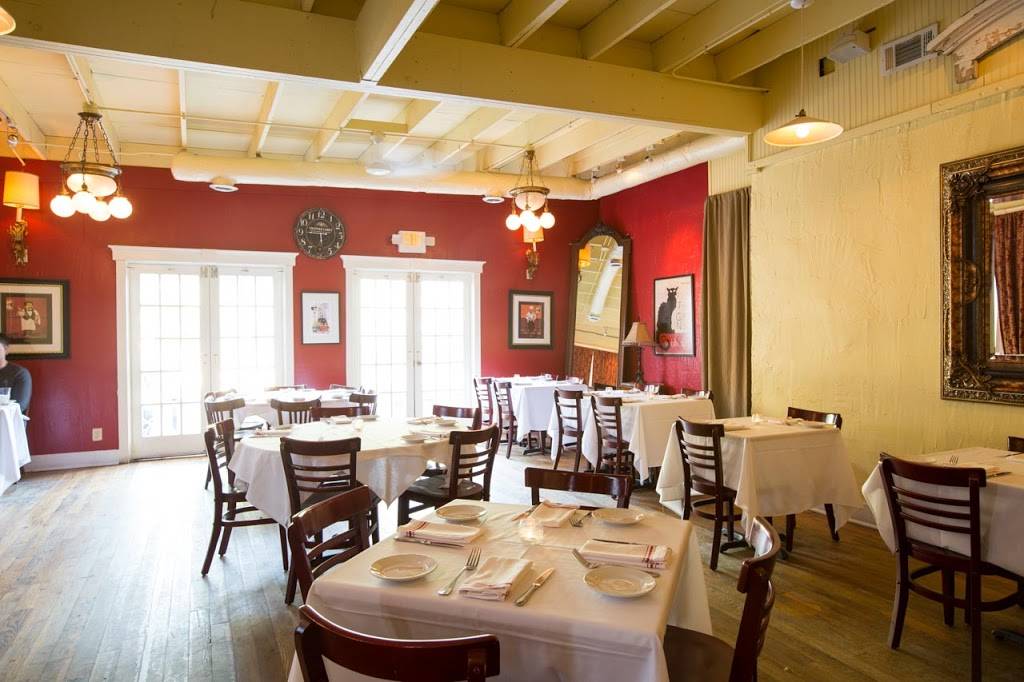 Vin Rouge | restaurant | 2010 Hillsborough Rd, Durham, NC 27705, USA | 9194160466 OR +1 919-416-0466