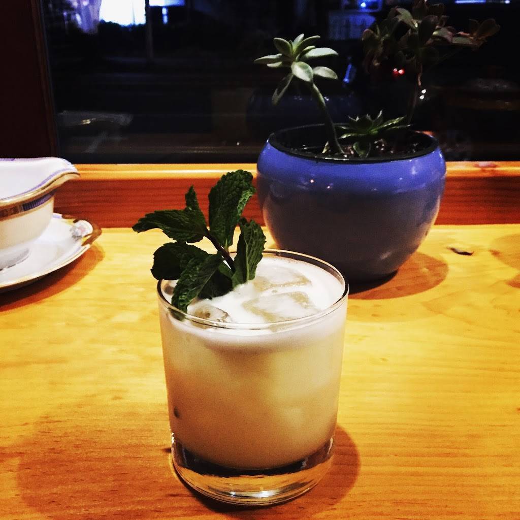 Bar Purlieu | restaurant | 1530 Willamette St, Eugene, OR 97401, USA | 4582017044 OR +1 458-201-7044