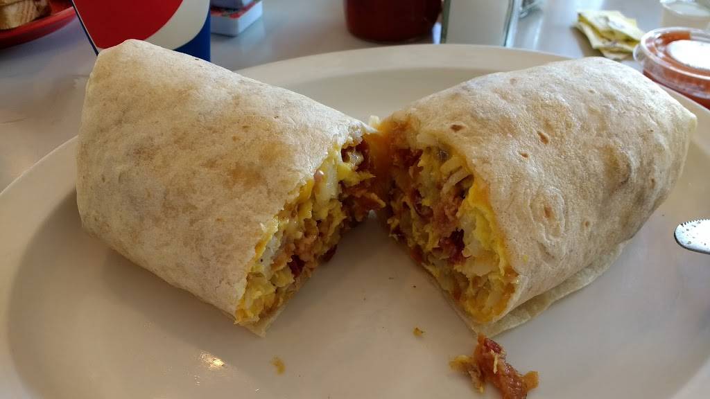 Harry s Grill | restaurant | 16685 Pacific Coast Hwy, Sunset Beach, CA 90742, USA | 5625929500 OR +1 562-592-9500