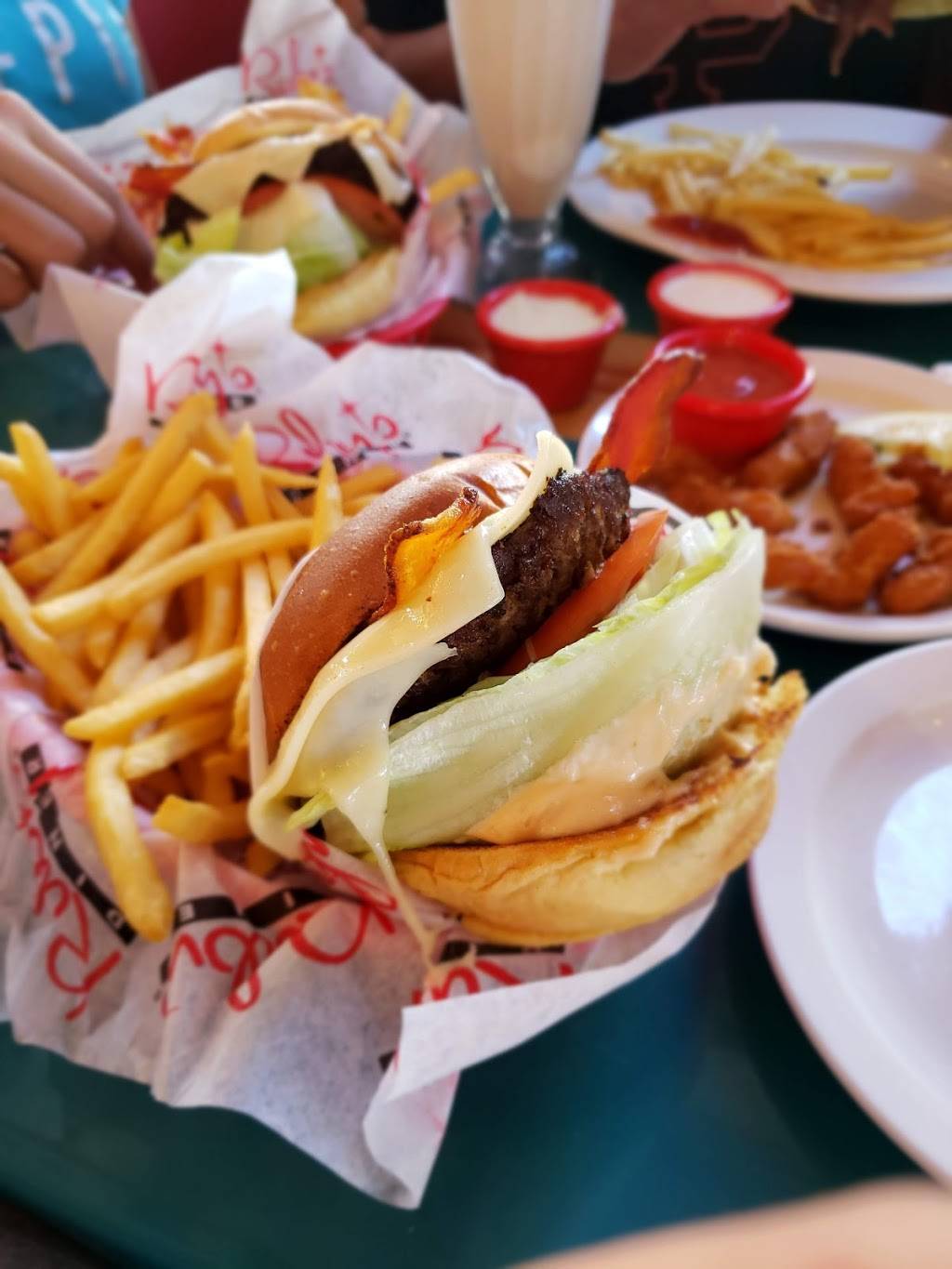 Rubys Diner | restaurant | 101 W Avenida Vista Hermosa, San Clemente, CA 92672, USA | 9494927829 OR +1 949-492-7829