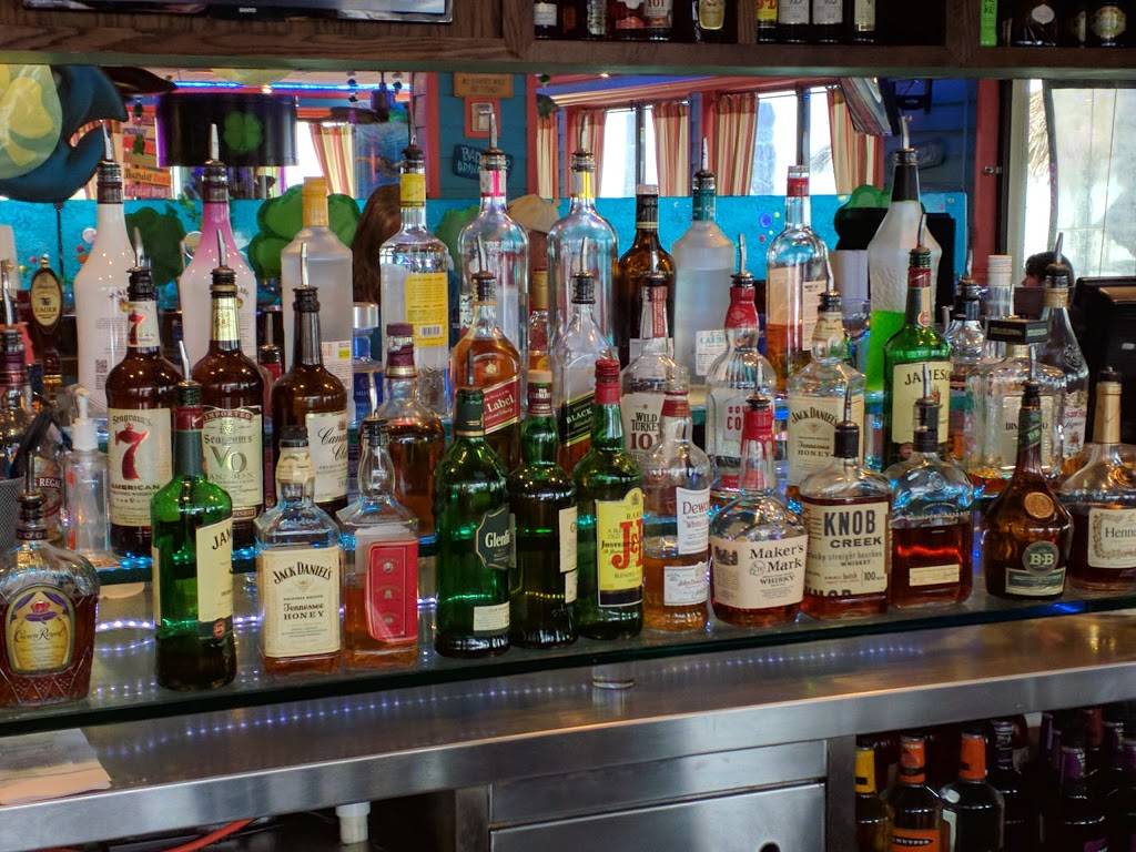 Mulligans Beach House | restaurant | 1025 Beachland Blvd, Vero Beach, FL 32963, USA | 7724926744 OR +1 772-492-6744