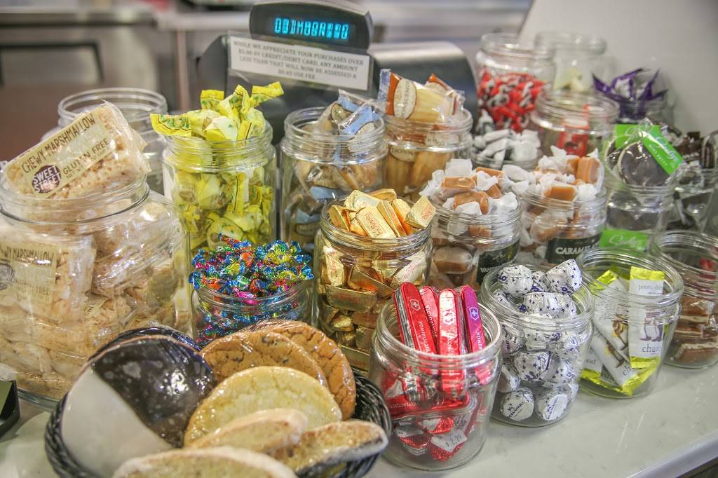 Zias Delicatessen | restaurant | 1401 O St, Sacramento, CA 95814, USA | 9164413354 OR +1 916-441-3354