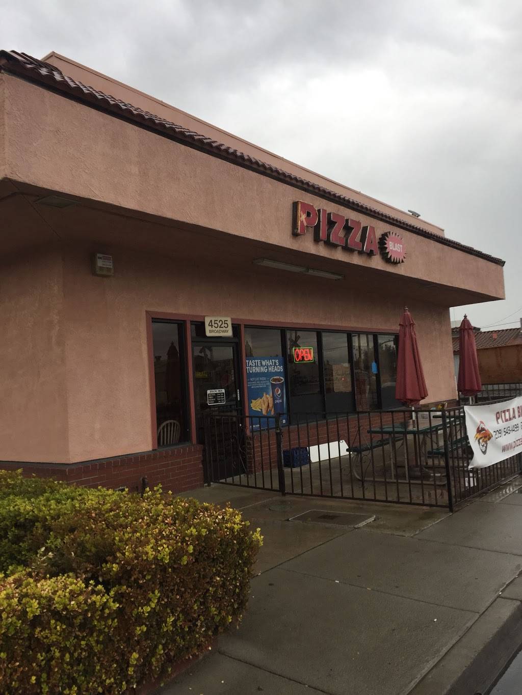 Pizza Blast | restaurant | 4525 Broadway Ave # A, Salida, CA 95368, USA | 2095431499 OR +1 209-543-1499