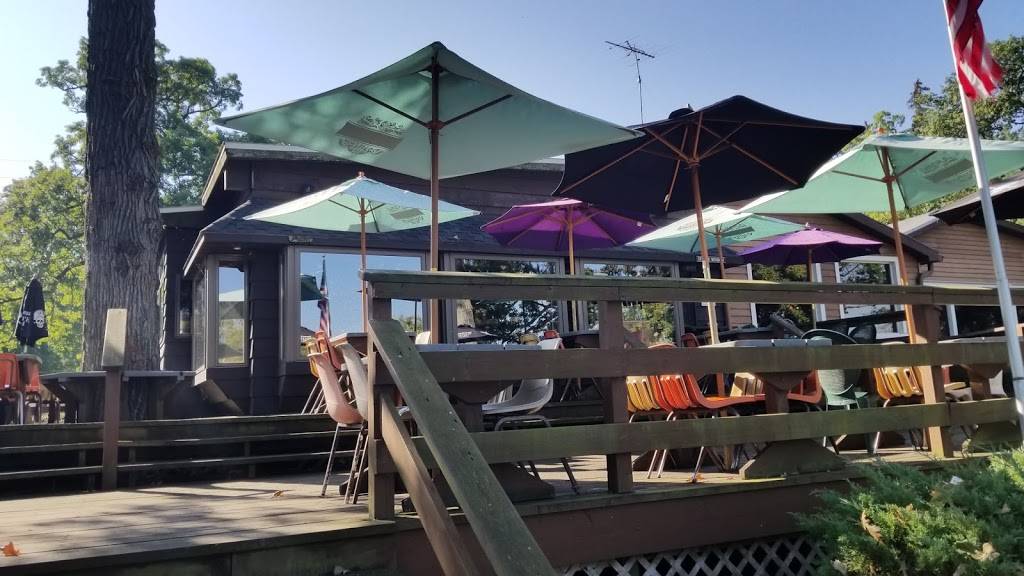 Village Supper Club | restaurant | 1725 S Shore Dr, Delavan, WI 53115, USA | 2627286360 OR +1 262-728-6360