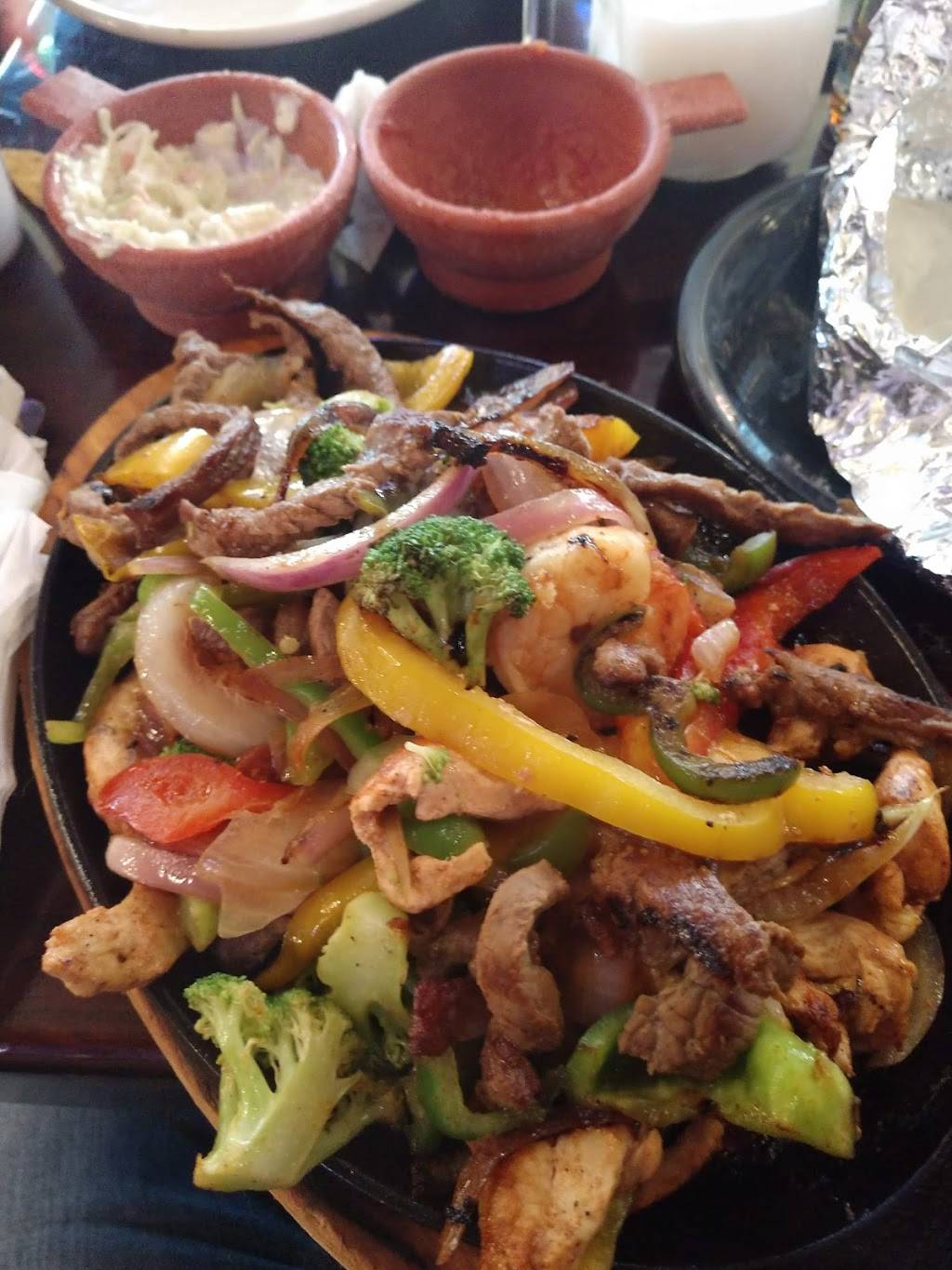 El Cowboy Tex Mex Grille | restaurant | 1739 S Raccoon Rd, Youngstown, OH 44511, USA | 3309532754 OR +1 330-953-2754