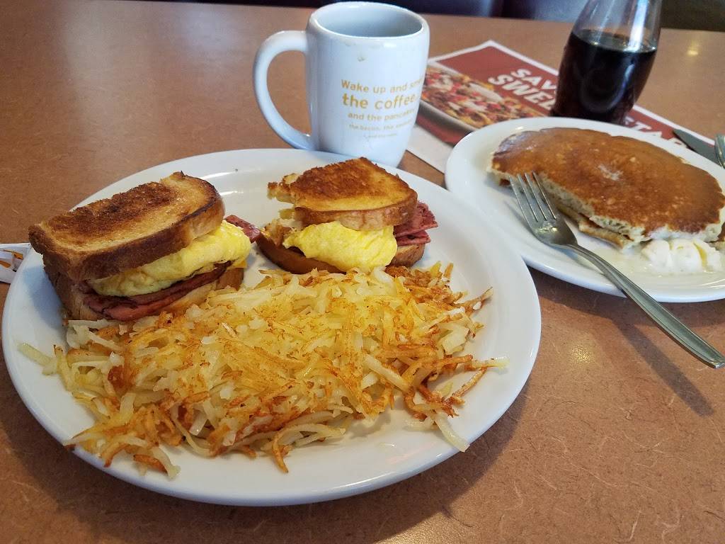 Dennys | restaurant | 10433 N Central Expy, Dallas, TX 75231, USA | 2142651422 OR +1 214-265-1422