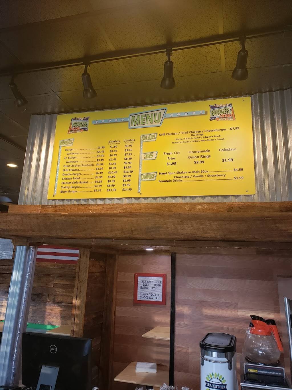 Relic Burger | restaurant | 894 TX-31, Chandler, TX 75758, USA | 9035152032 OR +1 903-515-2032