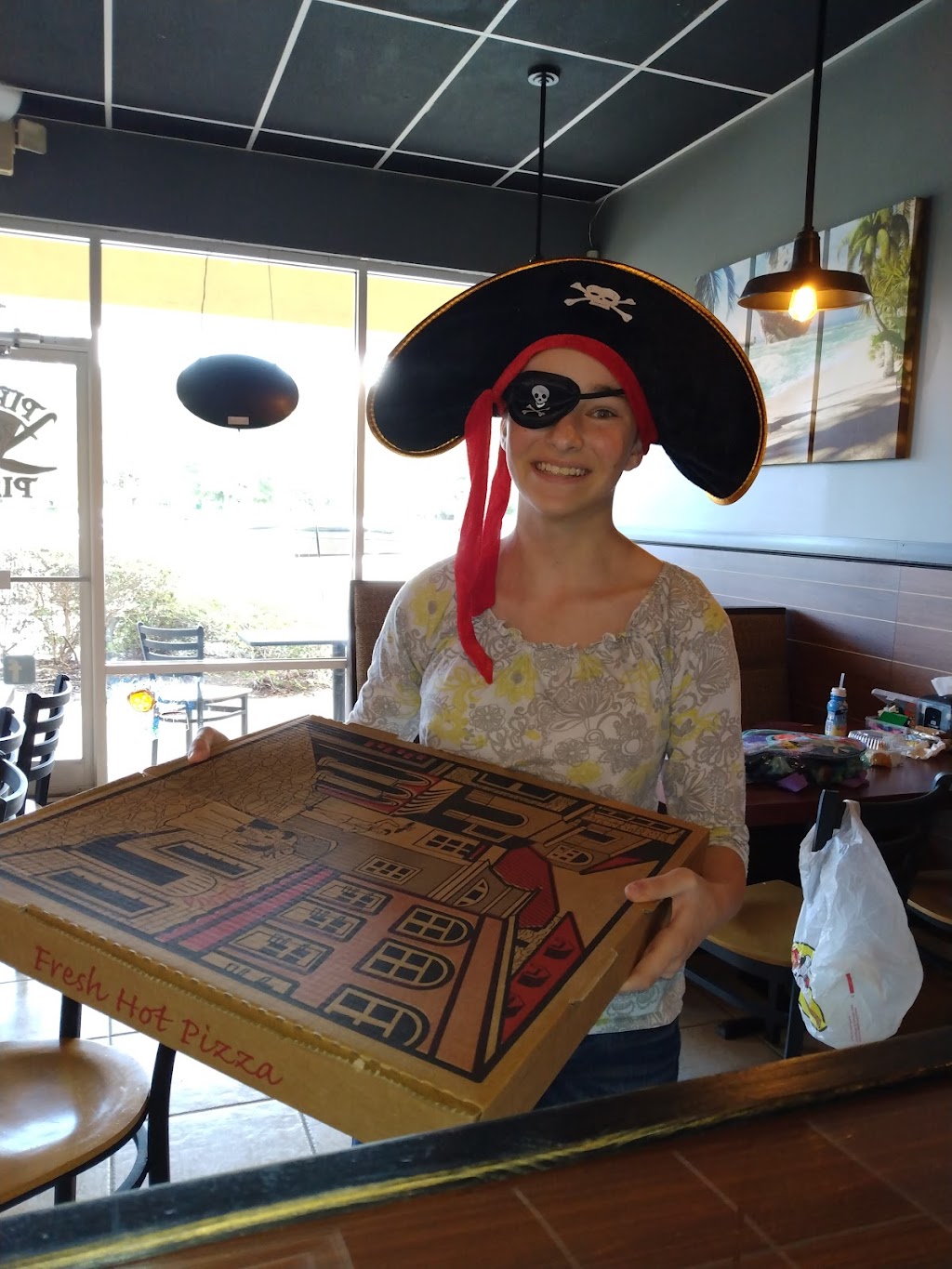 Pirate Pizza WGV | restaurant | 425 W Towne Place Suite 114, St. Augustine, FL 32092, USA | 9046151358 OR +1 904-615-1358
