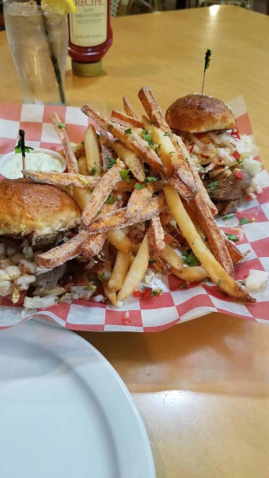 Bella Luna Bistro | cafe | 350 W Main St, Merced, CA 95340, USA | 2093831700 OR +1 209-383-1700