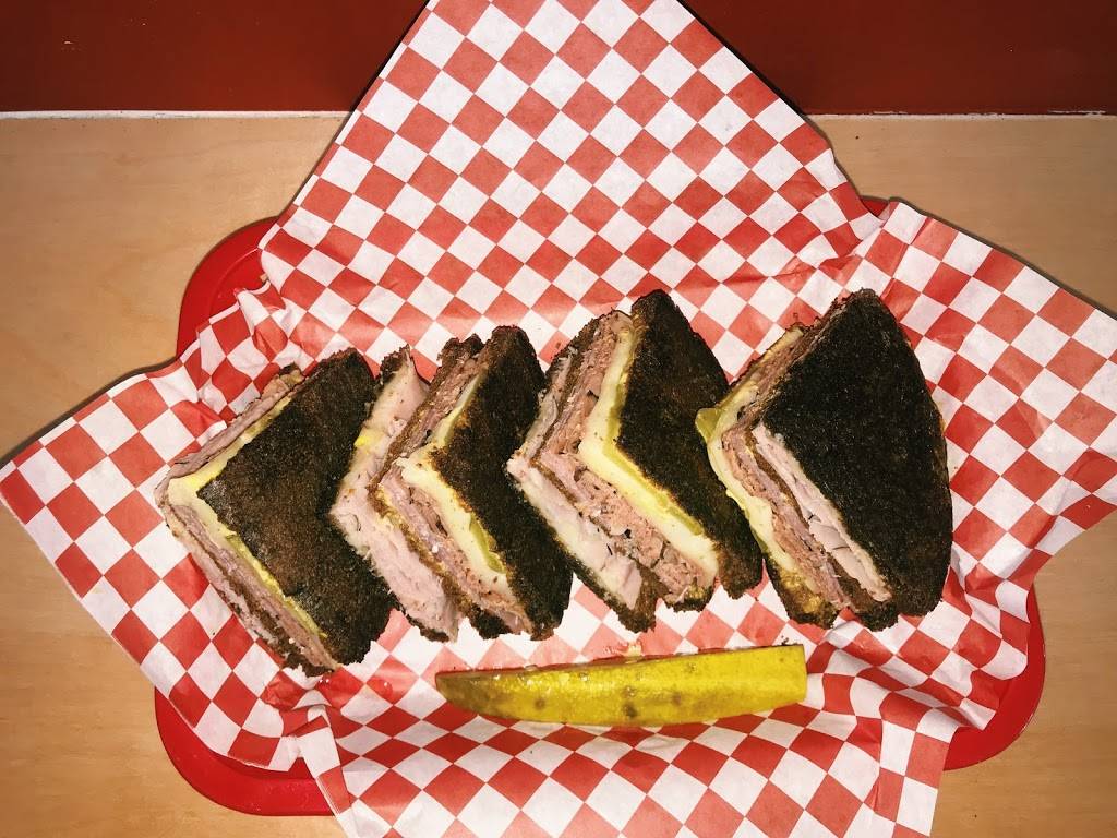 721 Gourmet Deli | restaurant | 8234 Causeway Blvd, Tampa, FL 33619, USA | 8136201721 OR +1 813-620-1721