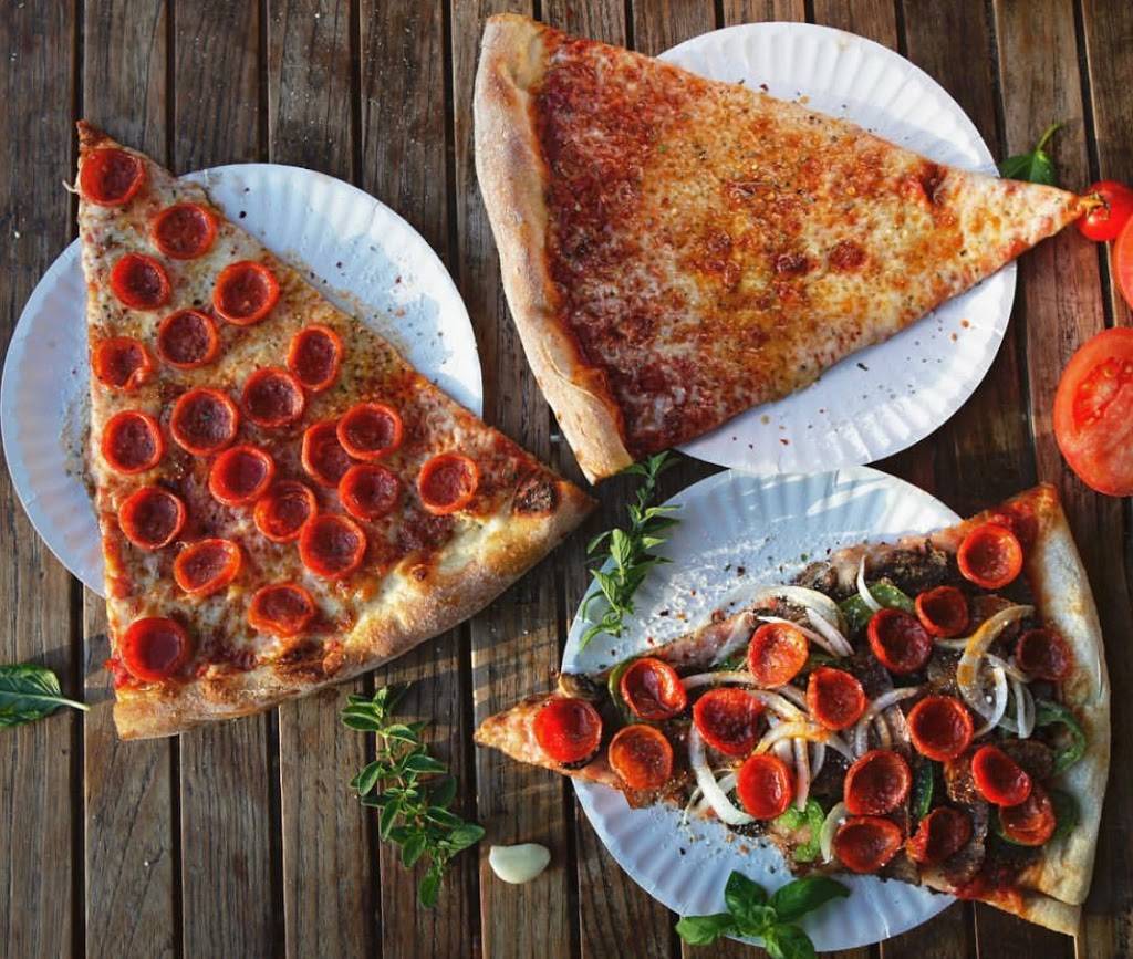 Steves Pizza | restaurant | 12101 Biscayne Blvd, Miami, FL 33181, USA | 3058910202 OR +1 305-891-0202