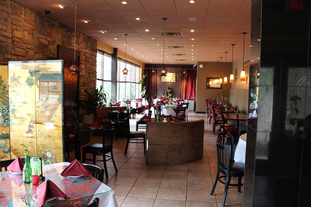 Tantra Asian Bistro | restaurant | 589 E 53rd St, Davenport, IA 52807, USA | 5634458898 OR +1 563-445-8898