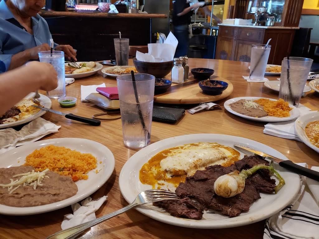 Casa Maya Grill | restaurant | 301 SE 15th Terrace, Deerfield Beach, FL 33441, USA | 9545706101 OR +1 954-570-6101