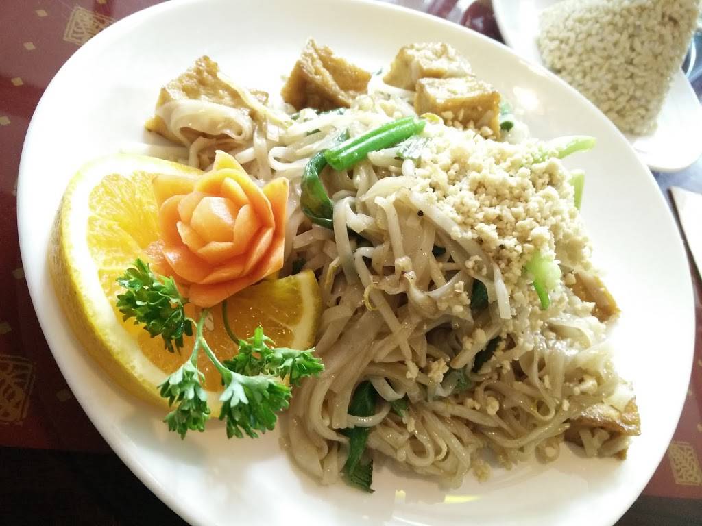 Brown Sugar Thai Cuisine | cafe | 14725 Detroit Avenue, (At Warren Road), Lakewood, OH 44107, USA | 2162211015 OR +1 216-221-1015