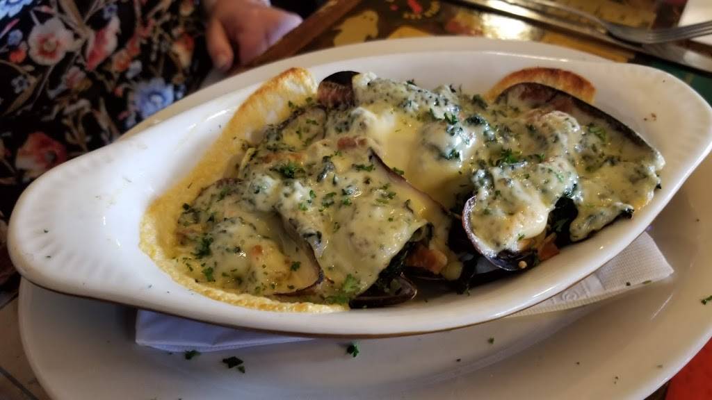 Cadieux Cafe | restaurant | 4300 Cadieux Rd, Detroit, MI 48224, USA | 3138828560 OR +1 313-882-8560