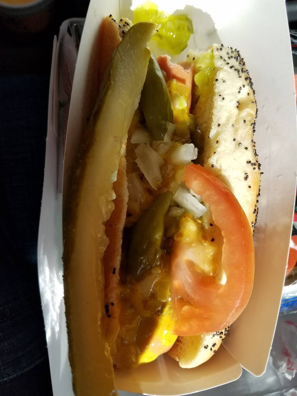 Sonic Drive-In | restaurant | 1900 Camden Ave, Parkersburg, WV 26101, USA | 3044224663 OR +1 304-422-4663