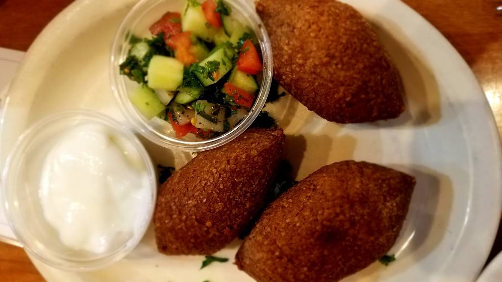 Aladdins Eatery Clintonville | restaurant | 2931 N High St, Columbus, OH 43202, USA | 6142622414 OR +1 614-262-2414