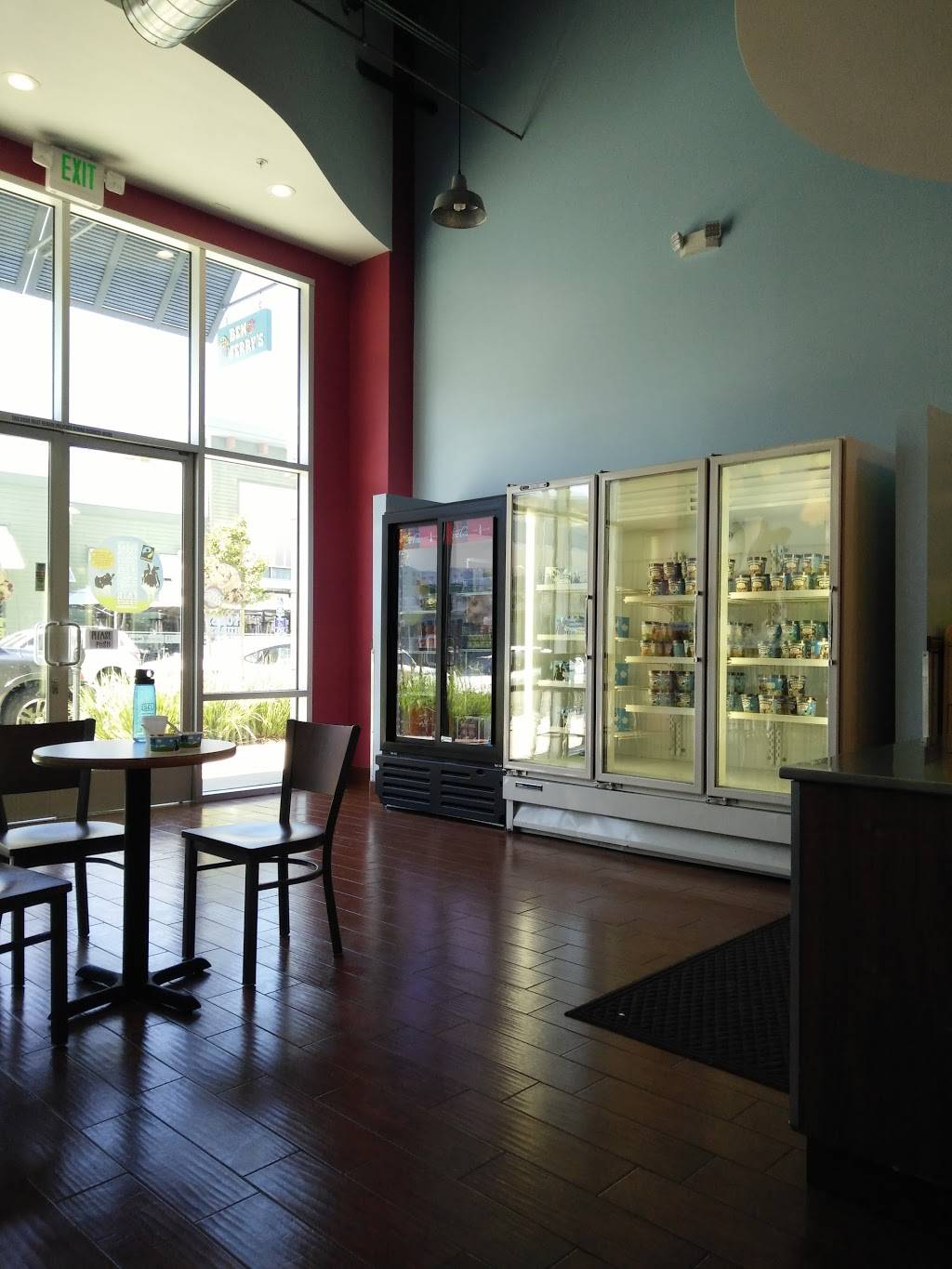 Ben & Jerrys | bakery | 2752 Seaglass Way, Oxnard, CA 93036, USA | 8059880700 OR +1 805-988-0700