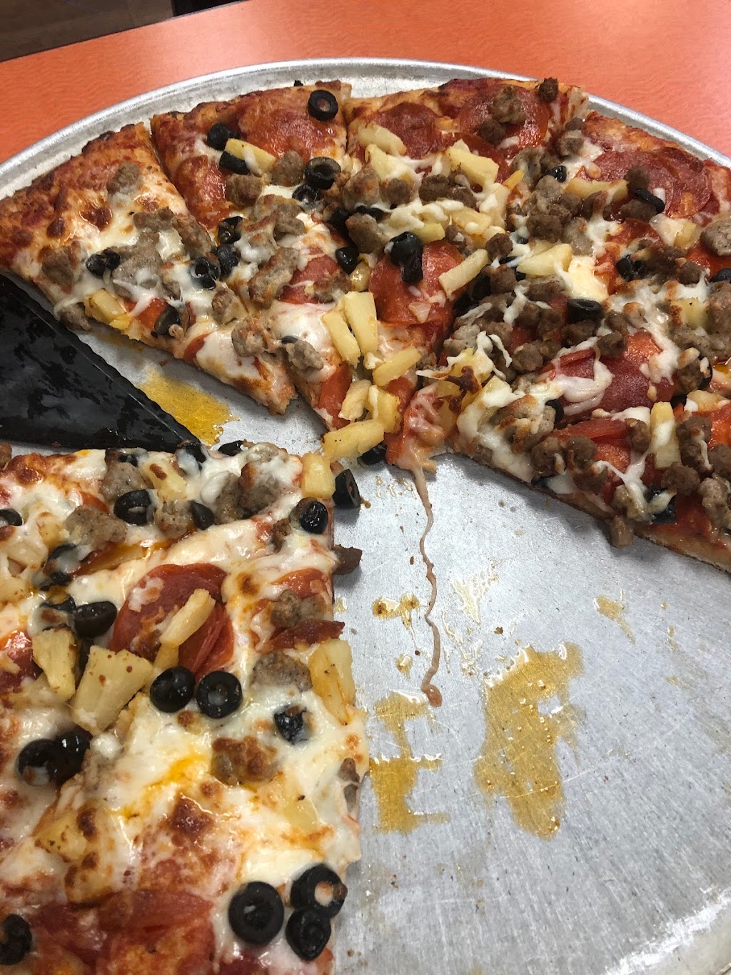 Brians Pizza & Bowling | restaurant | 107 Cottage Ave, Cashmere, WA 98815, USA | 5097821505 OR +1 509-782-1505